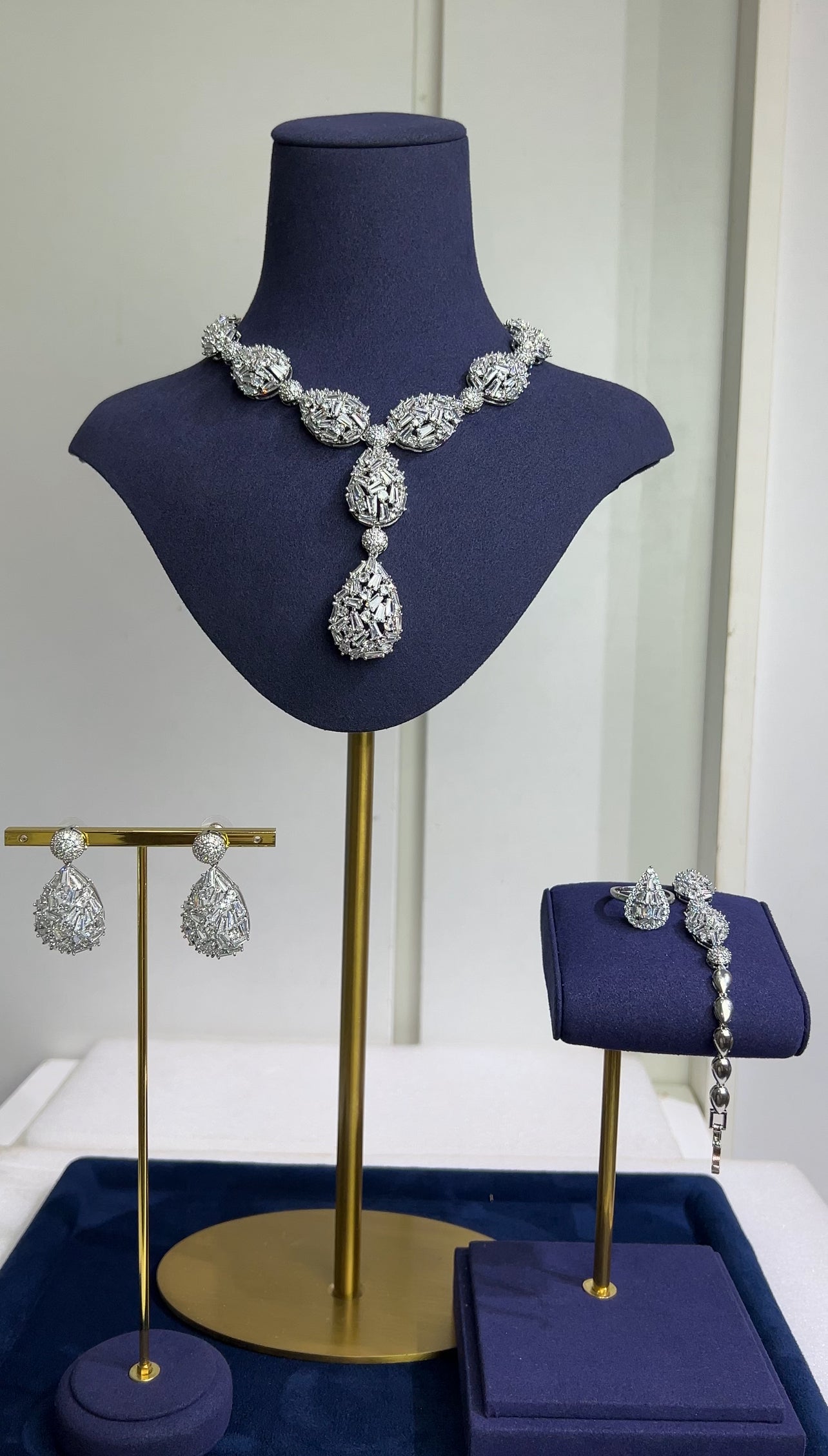 zirconia Necklace Set