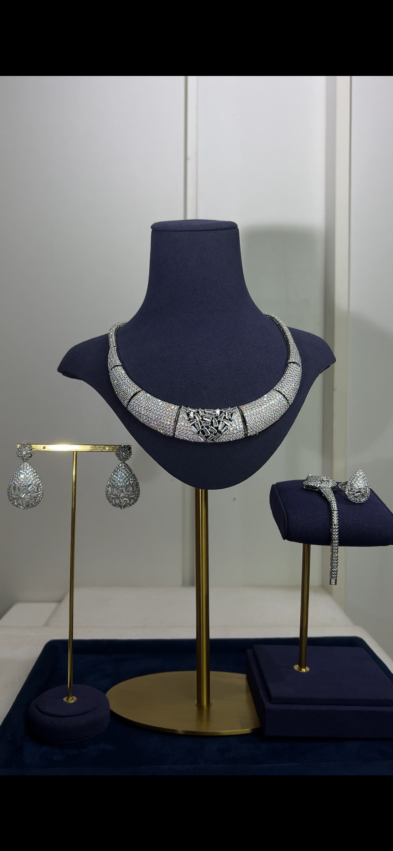 ZIRCONIA WEDDING NECKLACE