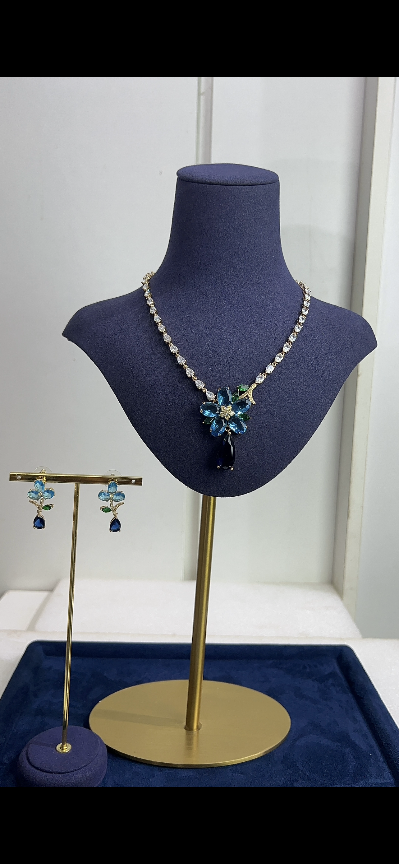 zirconia wedding necklace