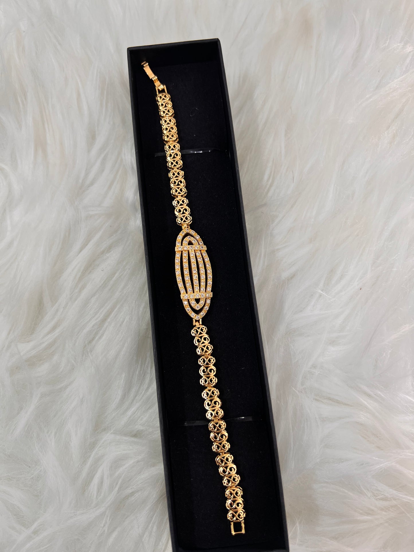 This design offers a sophisticated, antique-inspired aesthetic that elevates any formal look—from traditional bridal gowns to modern, minimalist evening wear.