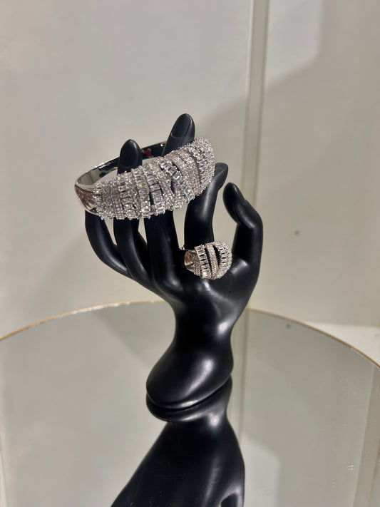 BANGLES