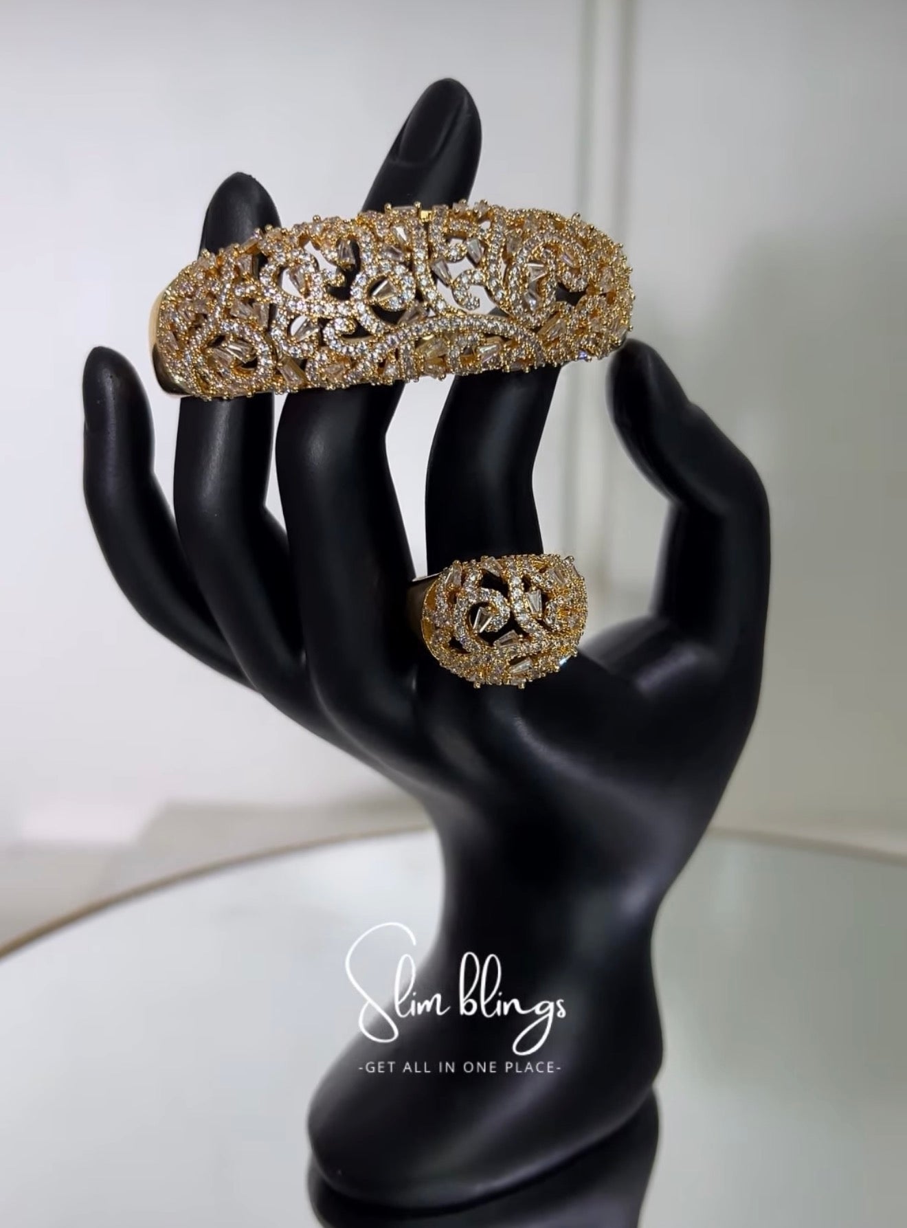 BANGLES
