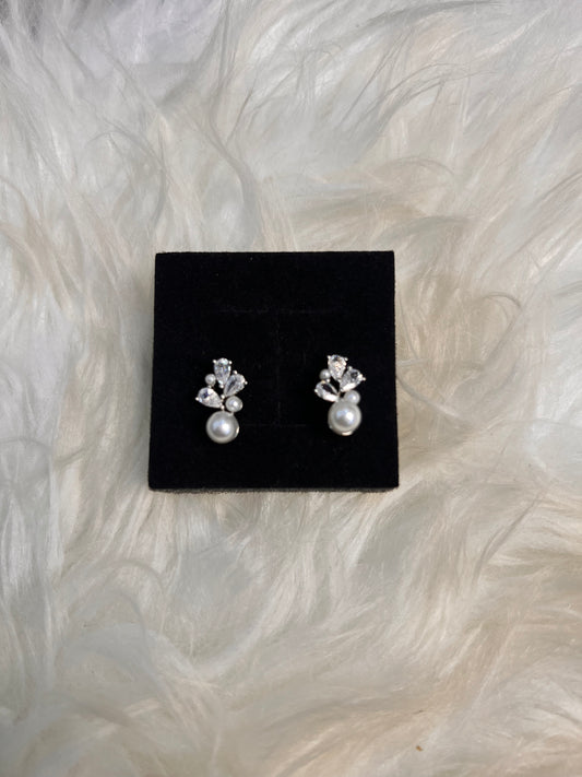 Mini bridal earrings