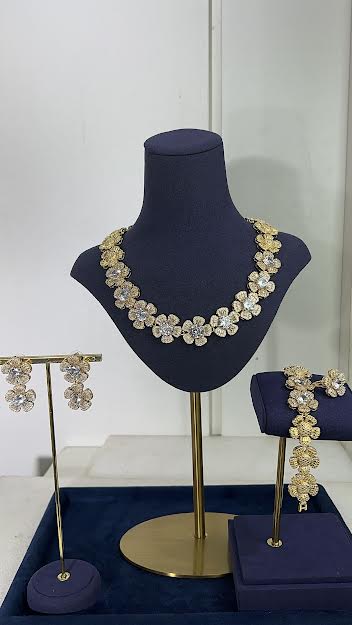 ZIRCONIA NECKLACE SET