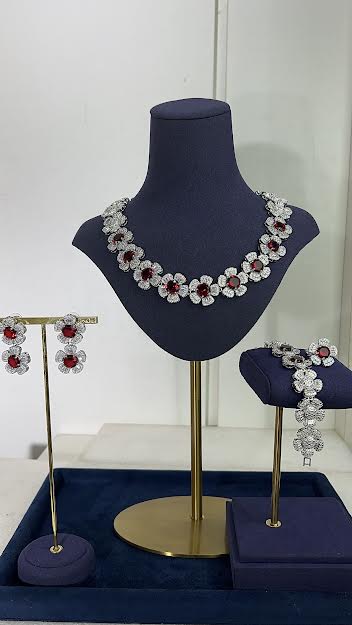 ZIRCONIA NECKLACE SET