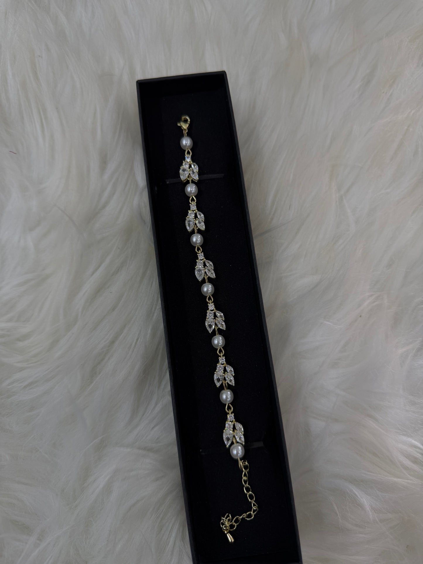 PEARL BRIDAL BRACELET