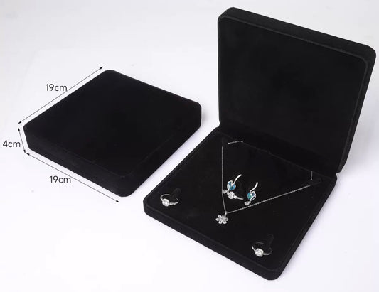 Jewelry box