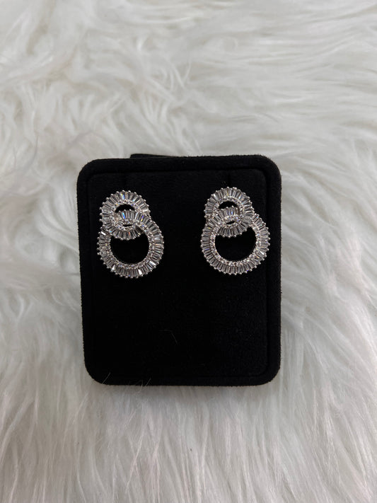 Perfect for elevating formal wear, evening gowns, or adding a touch of majestic color to your bridal party ensemble.
