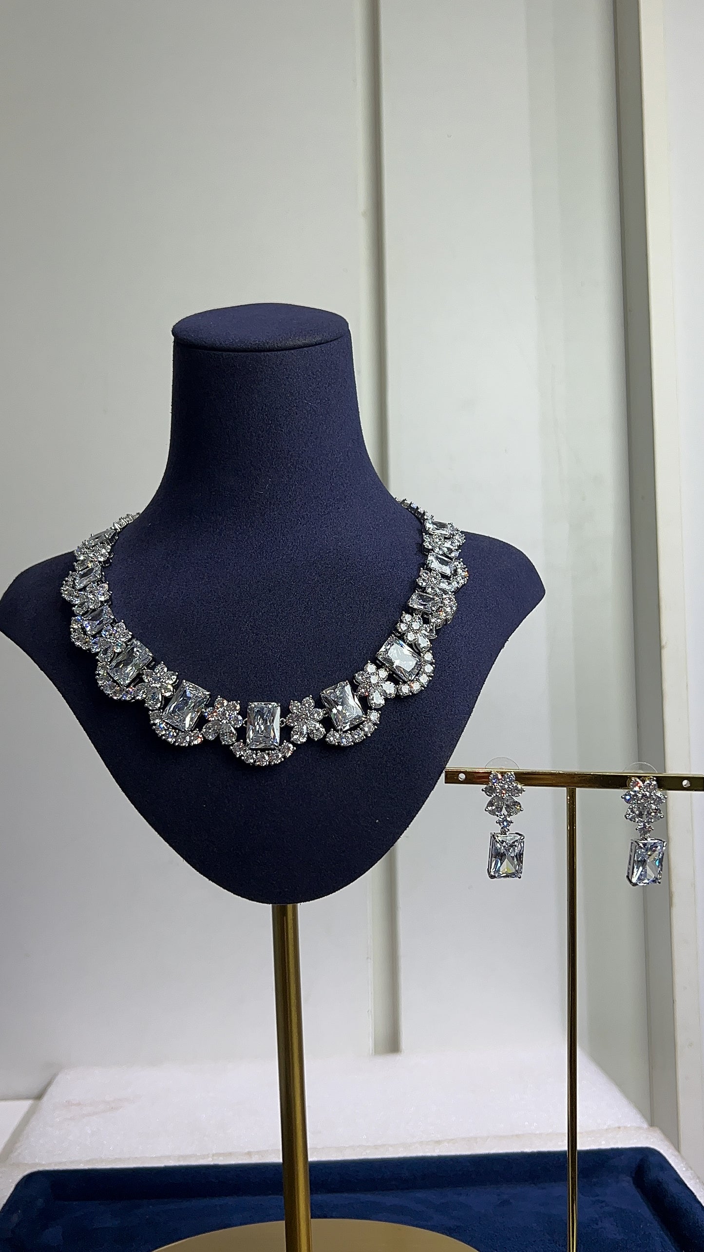 Zirconia Necklace Set