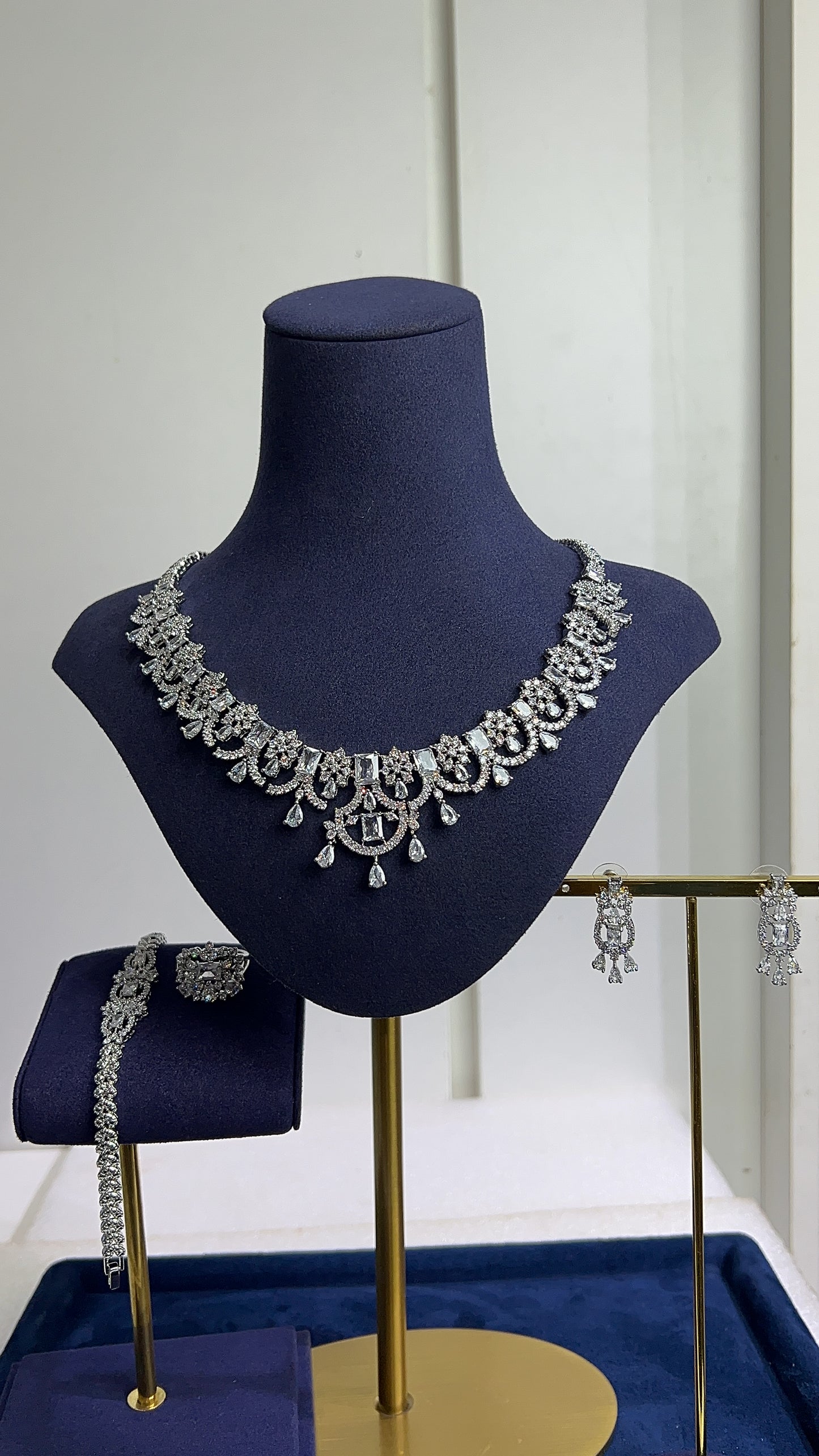 Zirconia Necklace Set