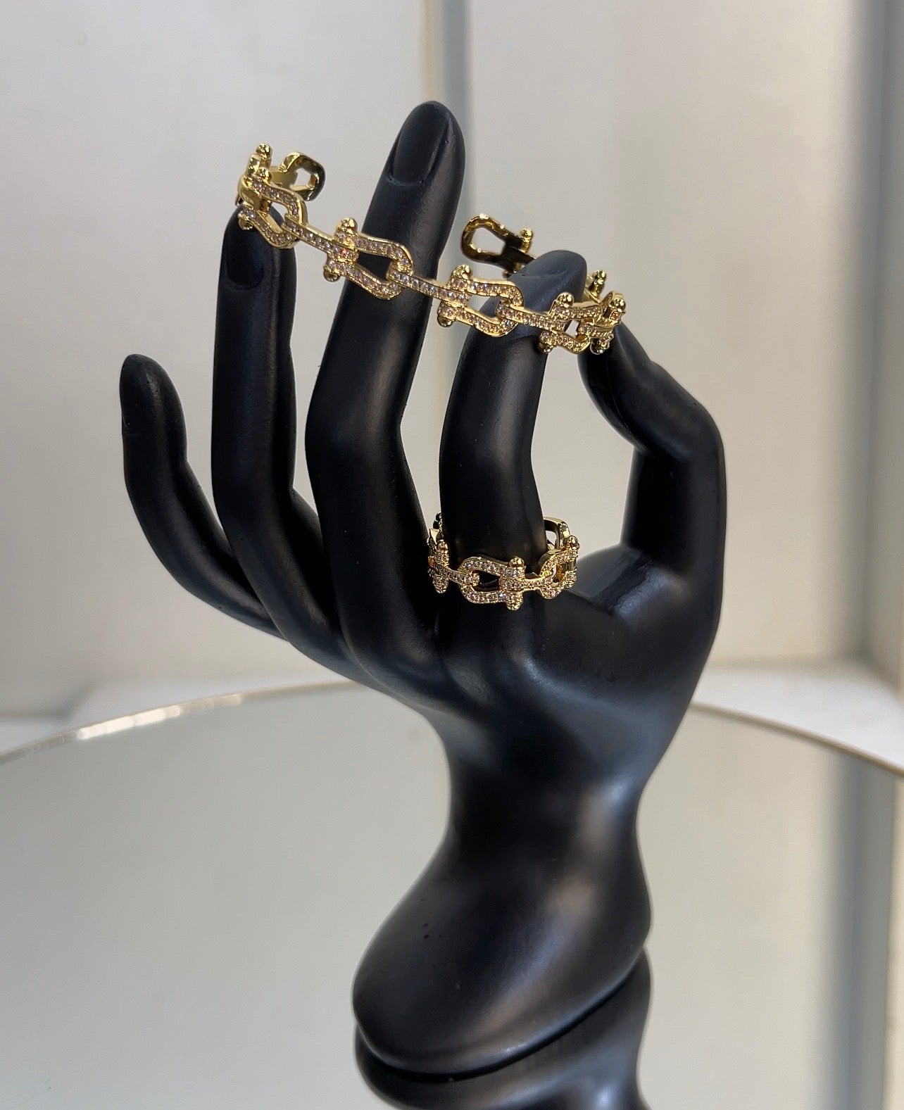 BANGLES
