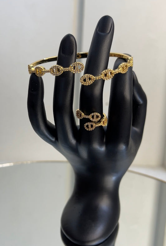 micro-pave cubic zirconia for maximum shimmer and refined sophistication.