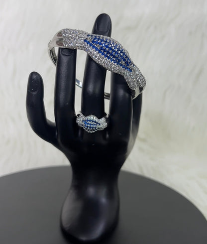 BANGLES