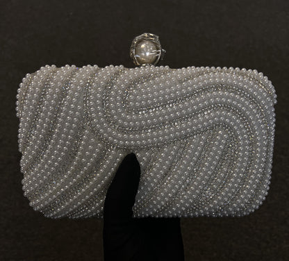  it offers a dramatic accent for galas, weddings, and formal affairs.