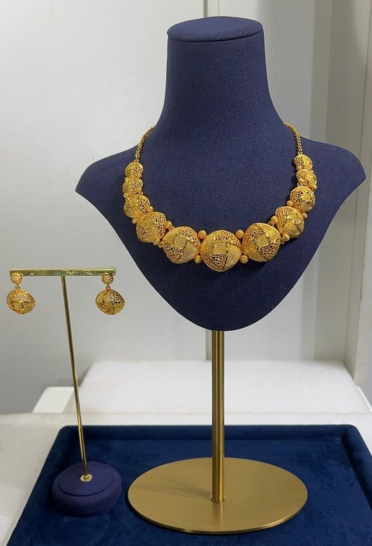 Complete with matching, substantial pear-cut drop earrings, this suite offers a high-jewelry aesthetic perfect for brides, red carpet events, or any milestone evening gala where making a luminous impression is a must.