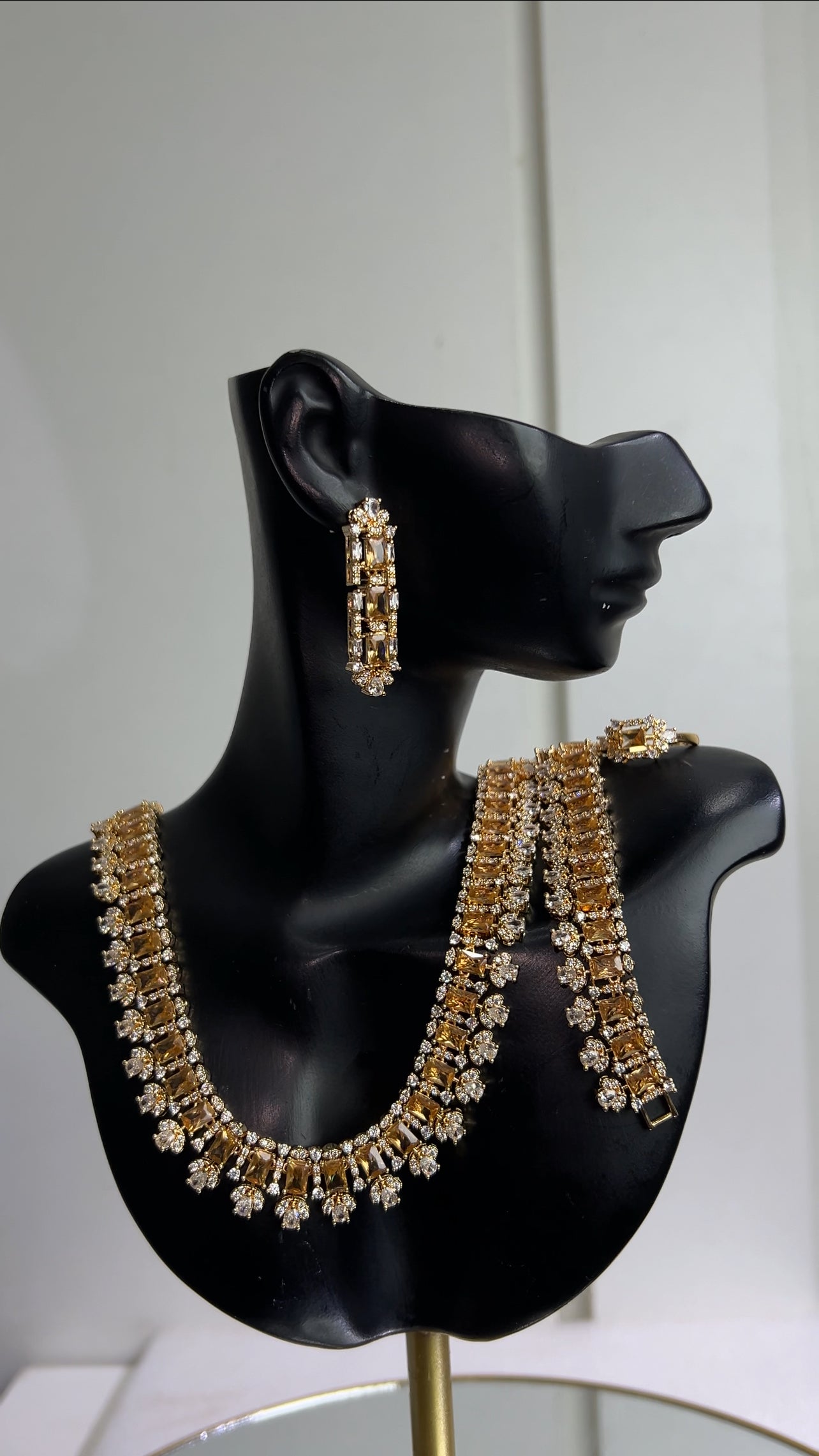Zirconia Necklace Set