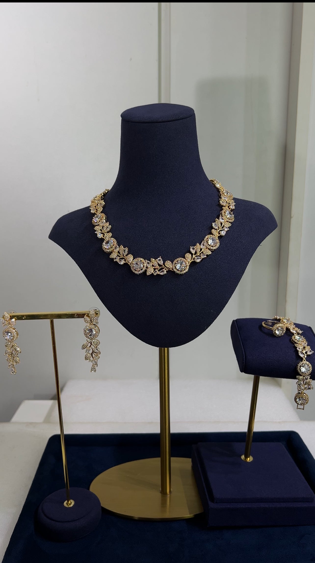 Zirconia Necklace Set