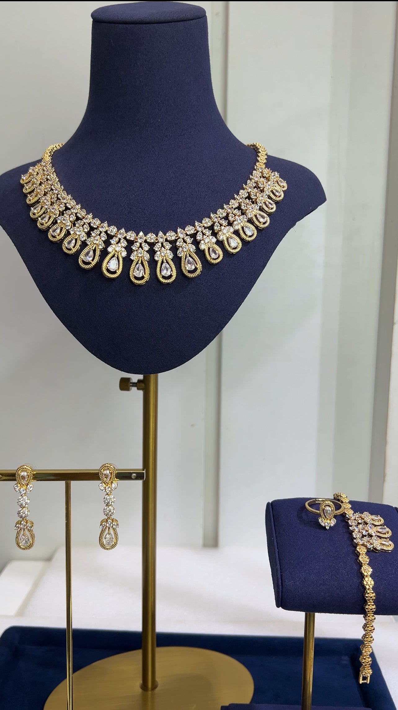 wedding necklace