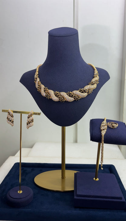 WEDDING NECKLACE