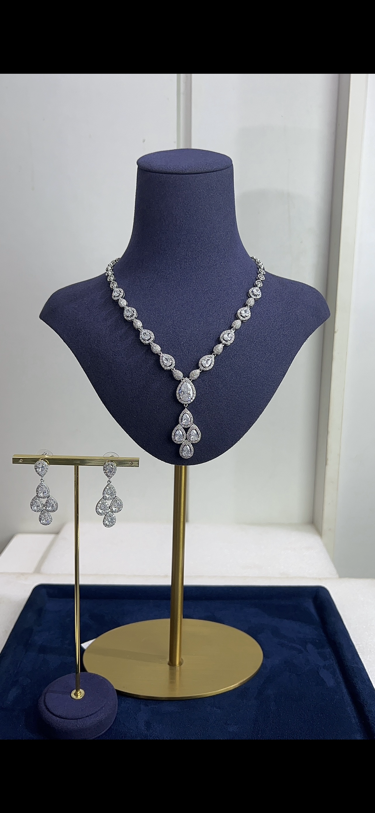 zirconia wedding necklace
