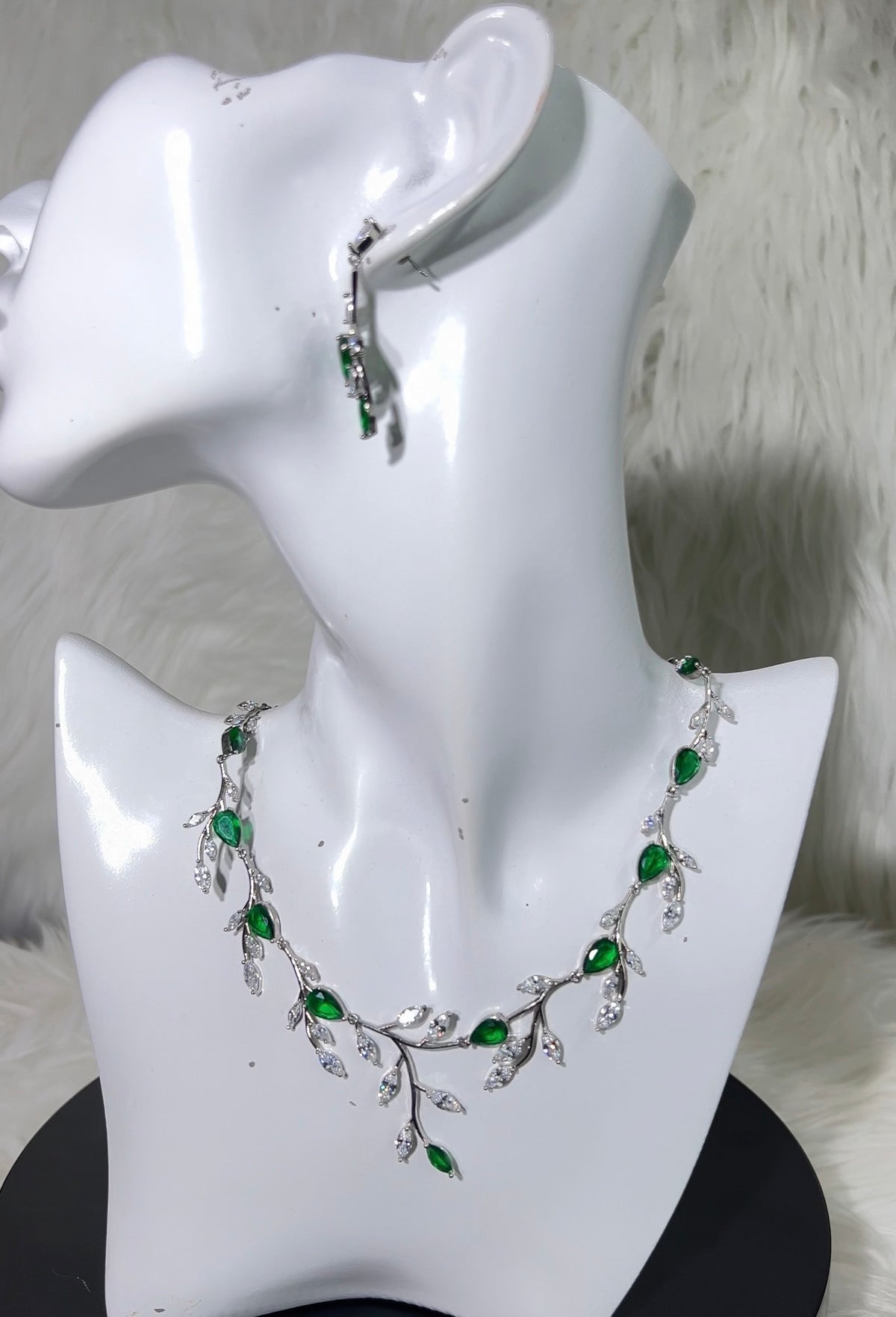 ZIRCONIA NECKLACE SET