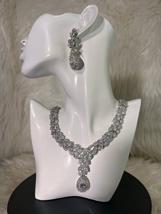 ZIRCONIA NECKLACE SET