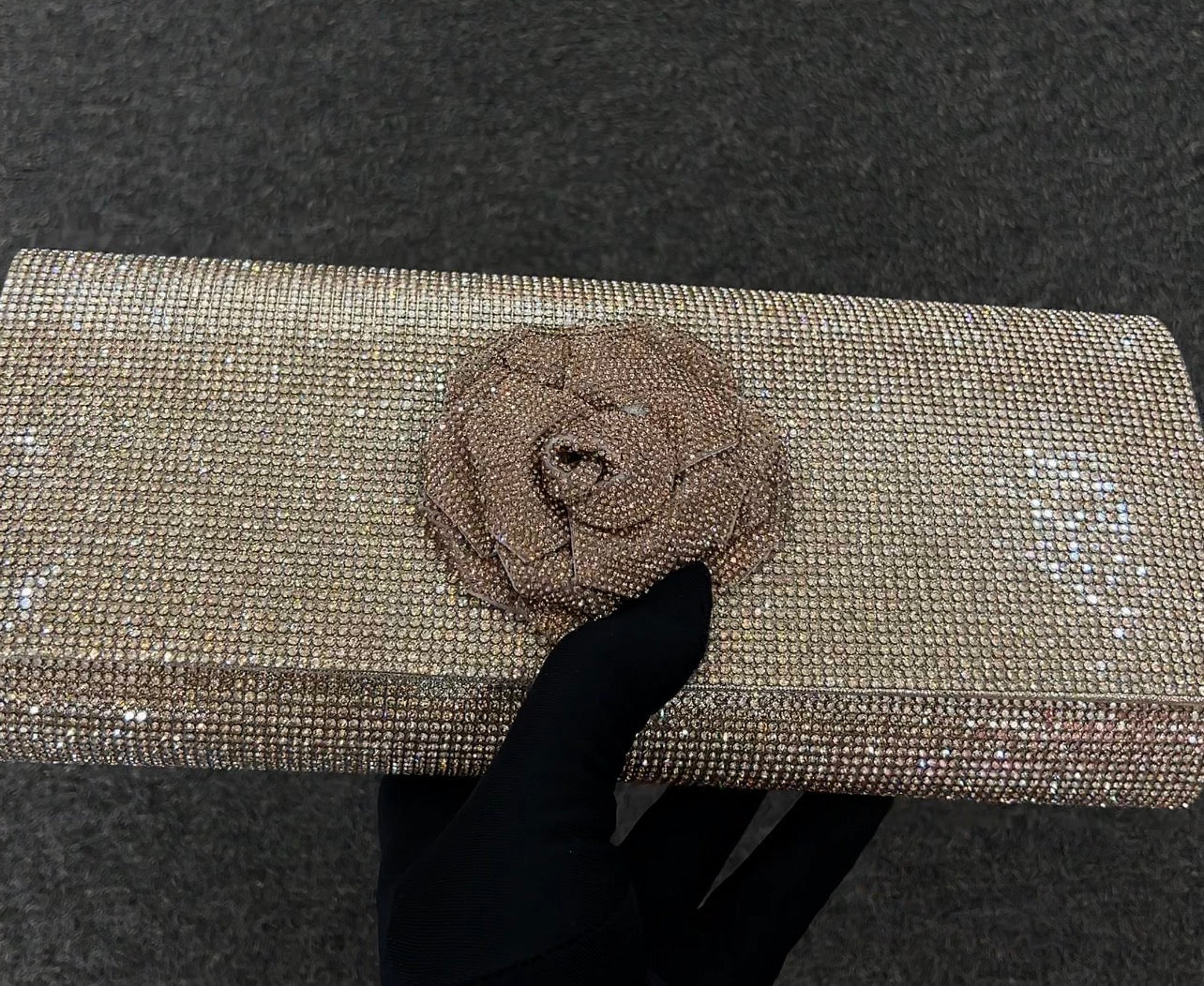 ENVELOP PARTY PURSES