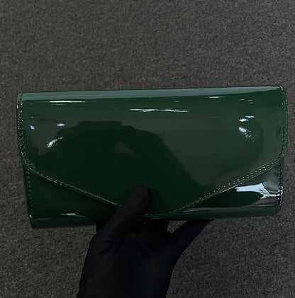 GLOSSY ENVELOPE PARTY PURSES