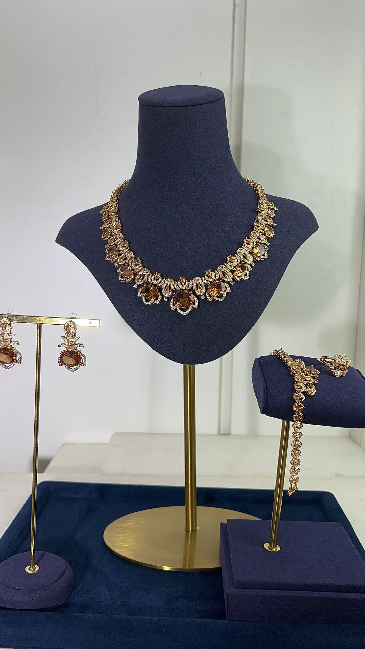 ZIRCONIA NECKLACE SET