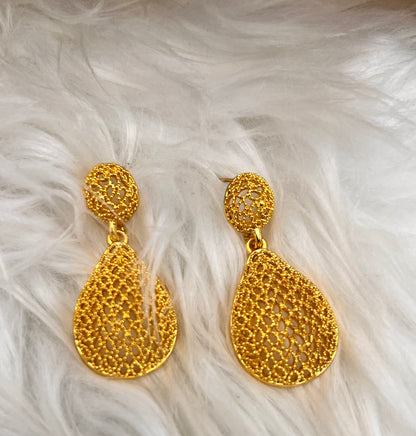 GOLD PLATED EARRINGS
