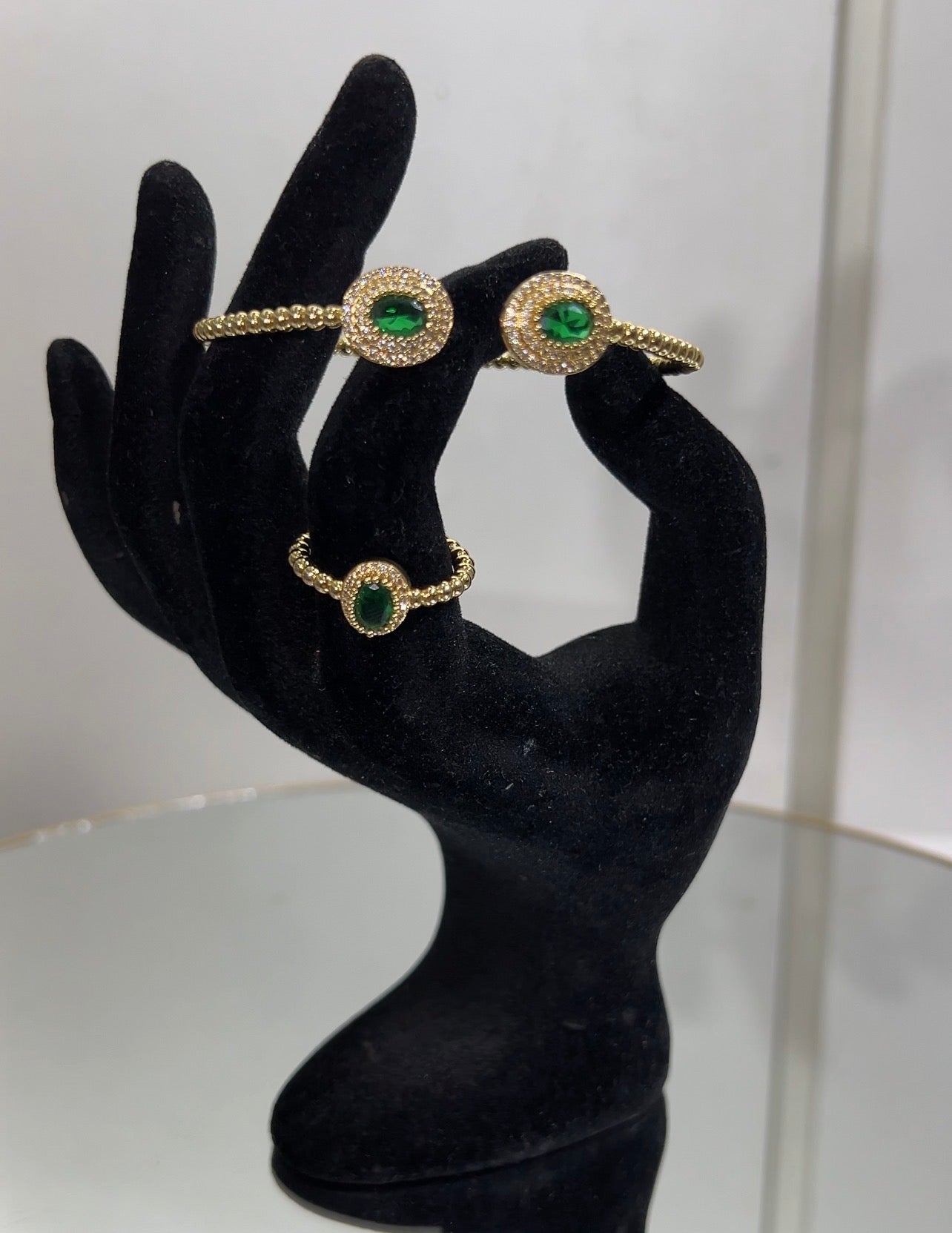 The bangle is designed to stay securely on your wrist while you move, dance, or celebrate.

Perfect For: Weddings, traditional events, formal gala nights, or as a luxury gift.