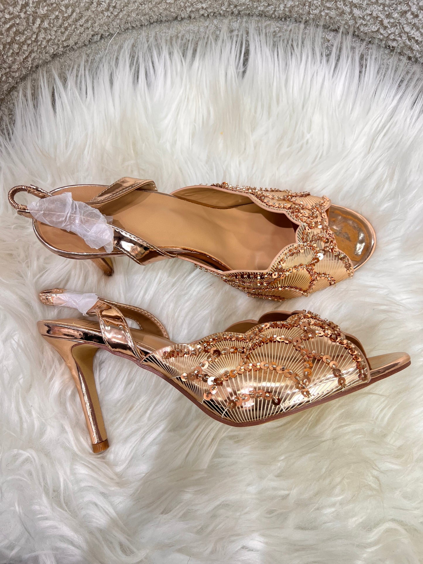 OPEN TOE SHOE