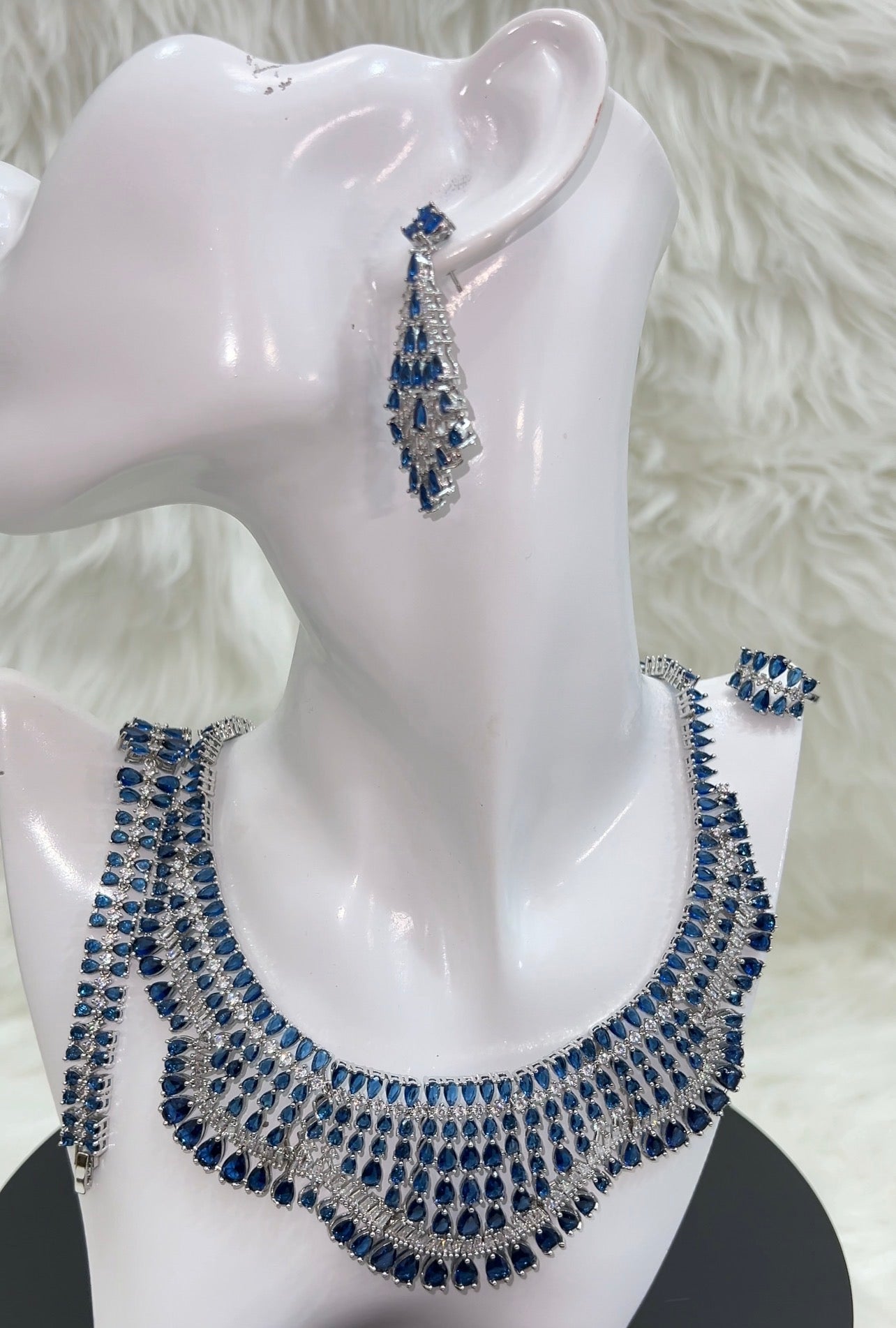 ZIRCONIA NECKLACE SET