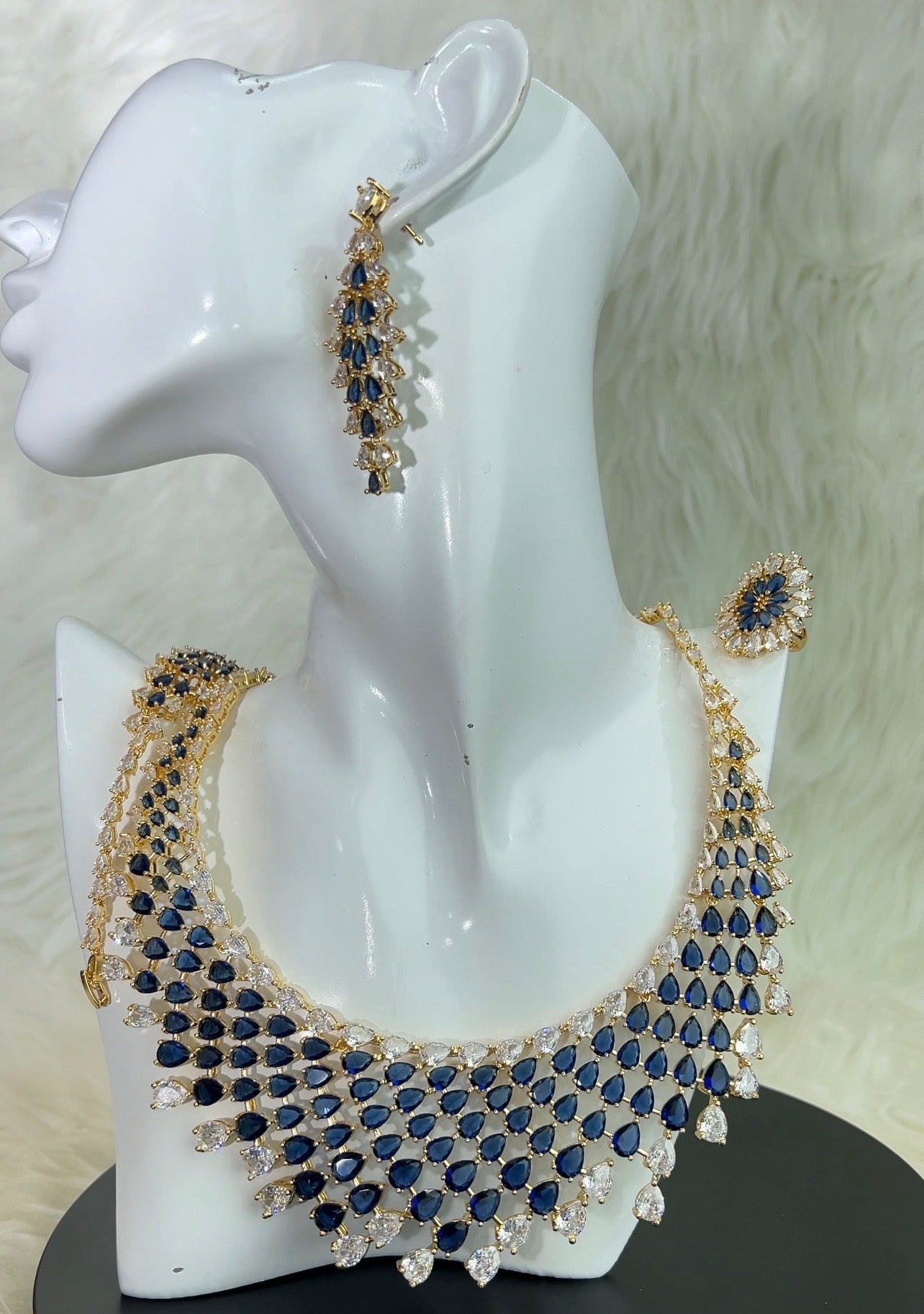 ZIRCONIA NECKLACE  SET
