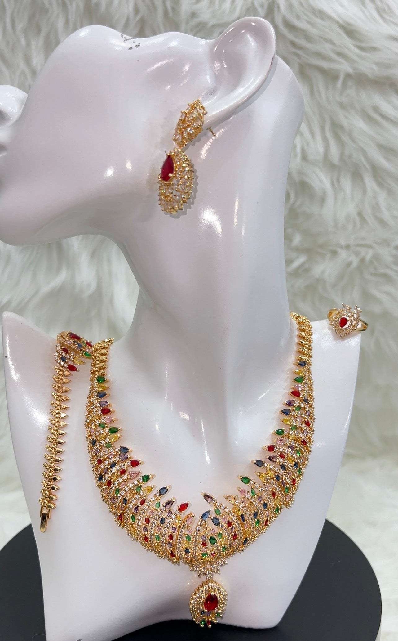 ZIRCONIA NECKLACE SET
