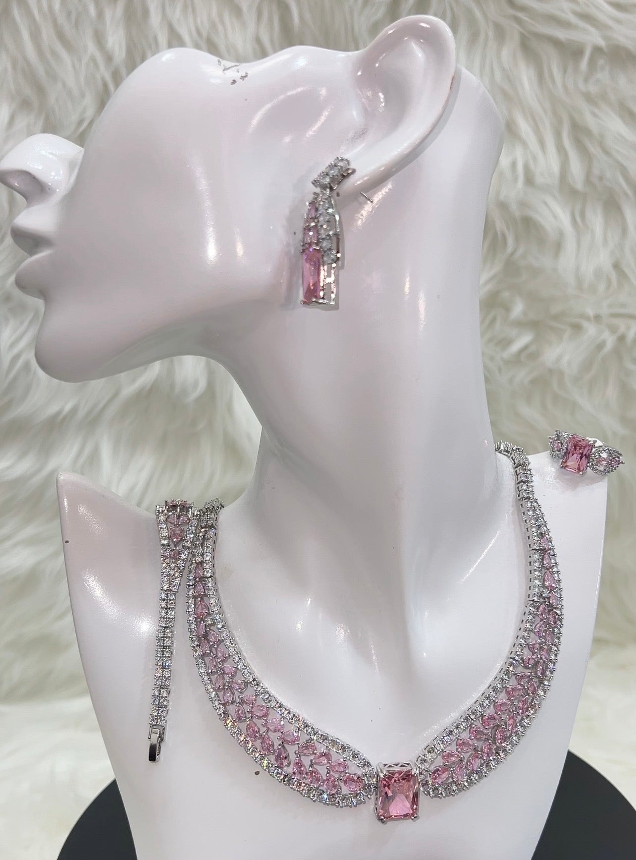 ZIRCONIA NECKLACE SET