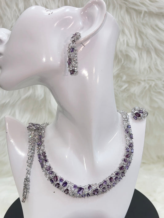 he ultimate finishing touch for your walk down the aisle. It frames the neckline beautifully, adding red-carpet majesty to premium bridal gowns