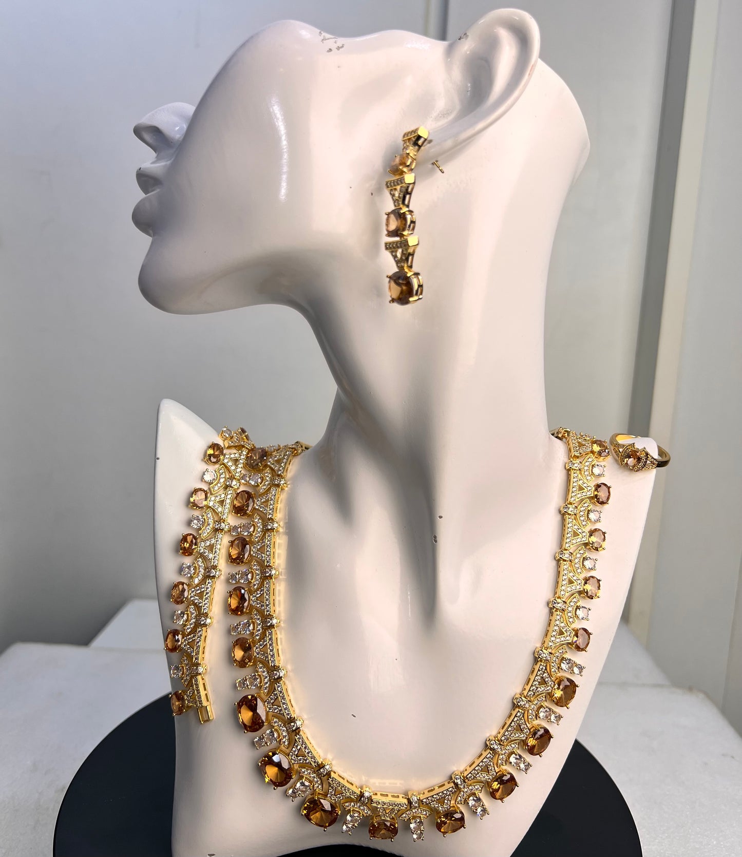 ZIRCONIA NECKLACE SET