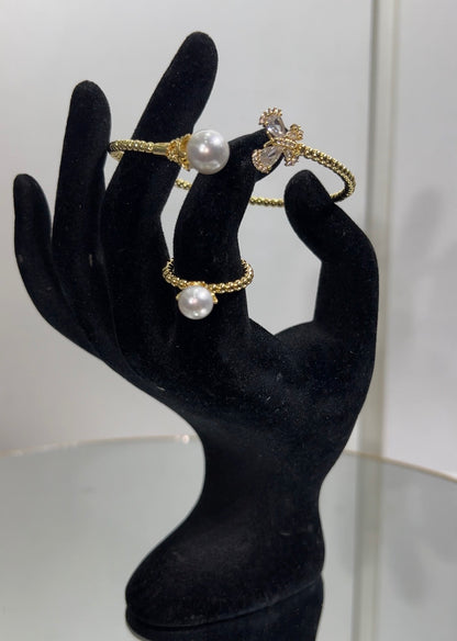 BANGLES