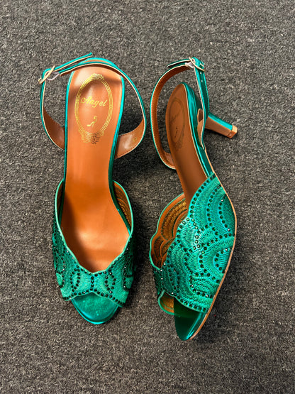 OPEN TOE SHOE