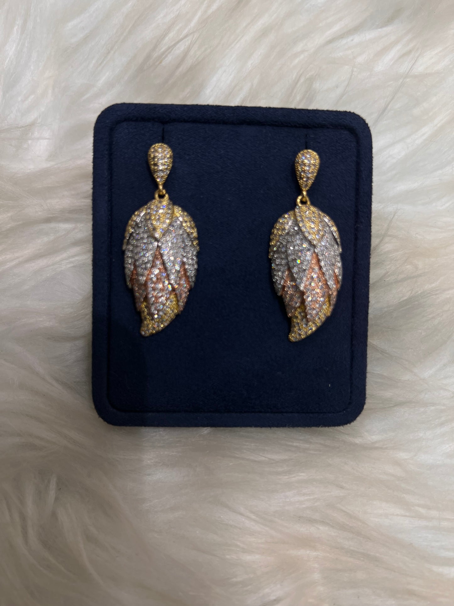 EARRING