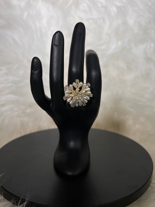 Perfect for the avant-garde bride, mother of the bride, or anyone stepping onto a high-fashion red carpet, this cocktail ring turns every gesture into a moment of pure luxury.