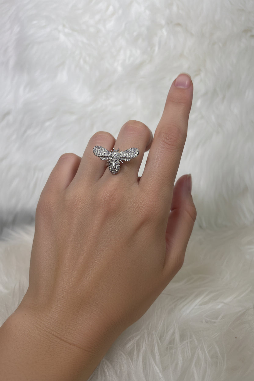  It is a stunning, whimsical choice for sophisticated brides, formal celebrations, or adding a luxurious touch of drama to your evening wear.