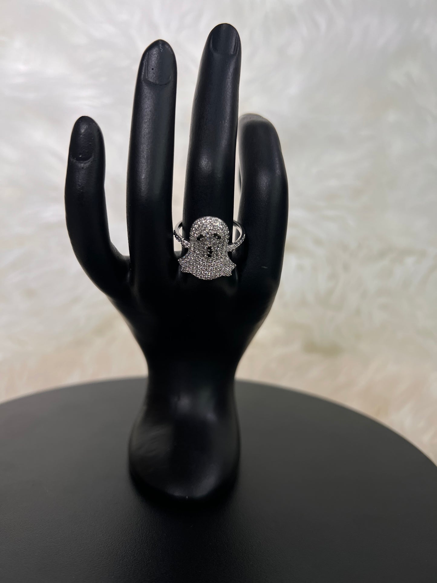 It is the perfect conversation starter for Halloween festivities, novelty jewelry lovers, or anyone looking to inject some vibrant personality into their luxury accessory lineup.