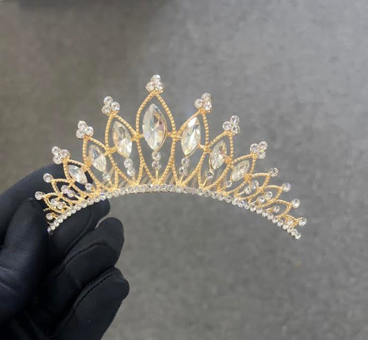 Perfect for brides, bridesmaids, proms, pageants, or any formal evening event where you deserve to shine