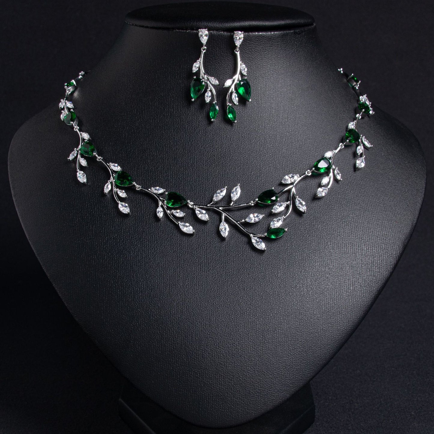 Zirconia Necklace Set