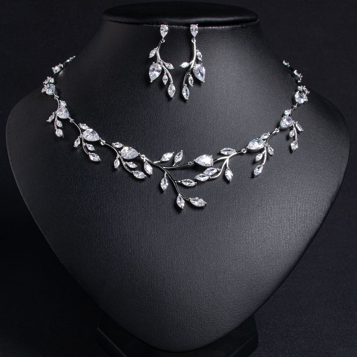 Zirconia Necklace Set